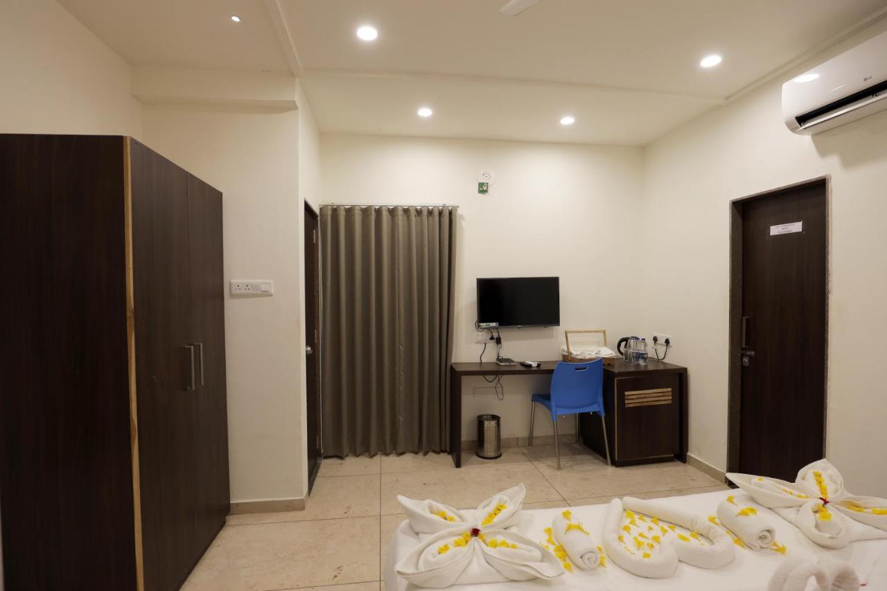Leena Resort Garudeshwar Bagian luar foto