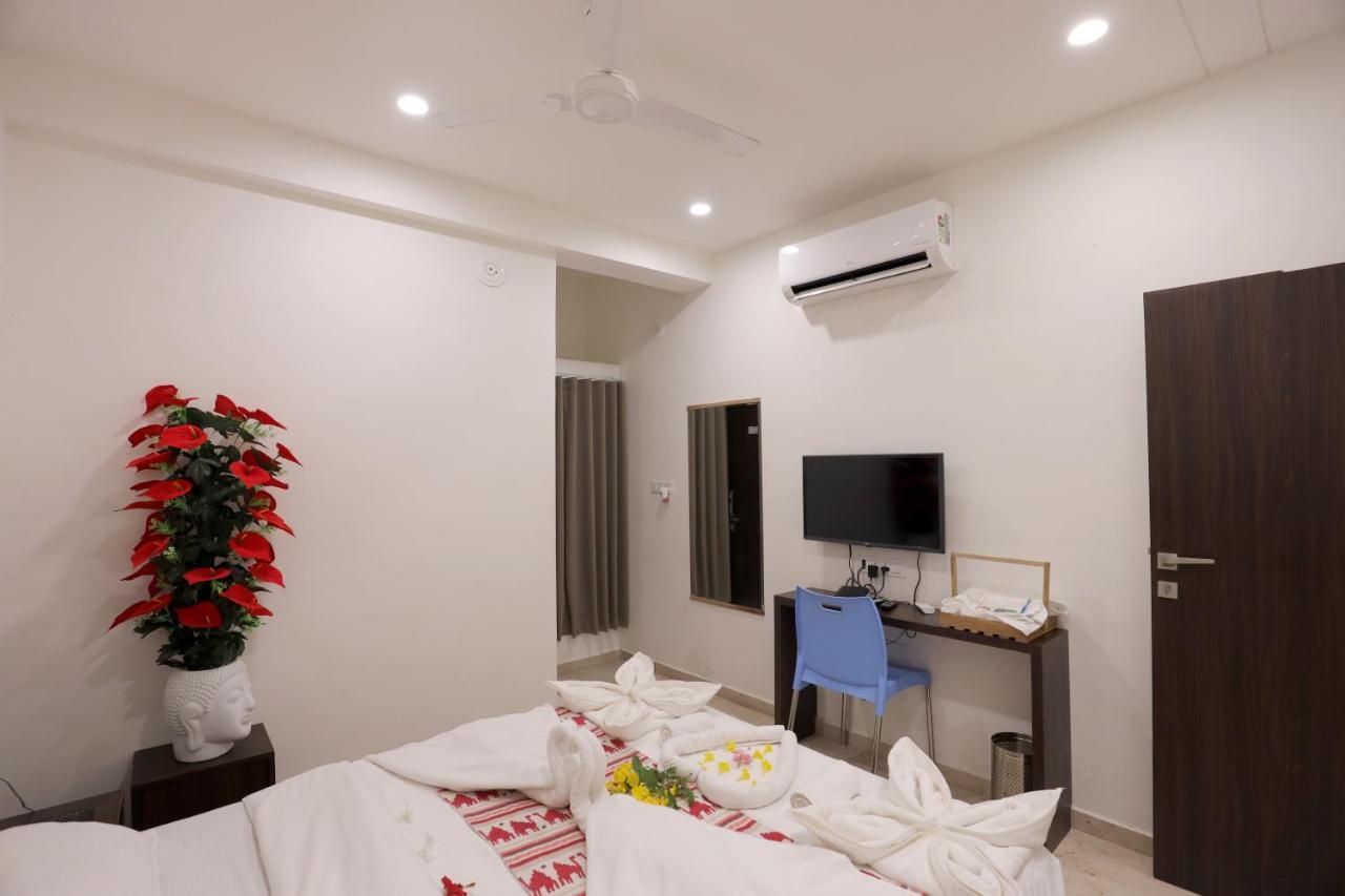 Leena Resort Garudeshwar Bagian luar foto