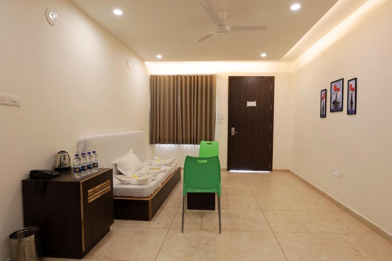 Leena Resort Garudeshwar Bagian luar foto
